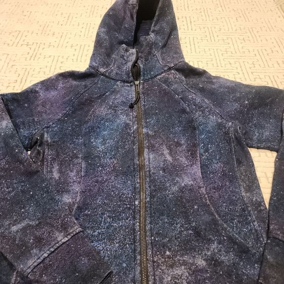 OUT OF PRINT Lululemon Scuba IV hoodie in Polar Lights galaxy print - Size 10 - Picture 2 of 8